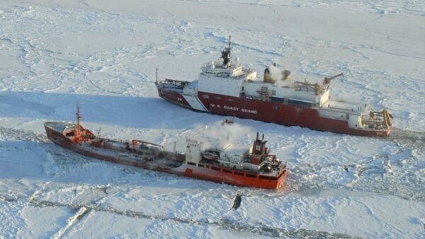 Ships Sail the Arctic on Yesterday’s Ice Map. With AI, They Don’t Have To
